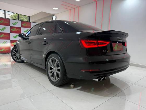 AUDI A3 1.8 TFSI SEDAN AMBITION 16V 180CV GASOLINA 4P AUTOMÁTICO